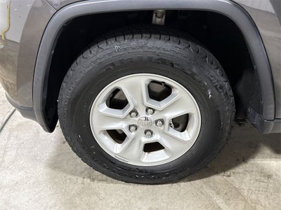 2017 Jeep Grand Cherokee Laredo