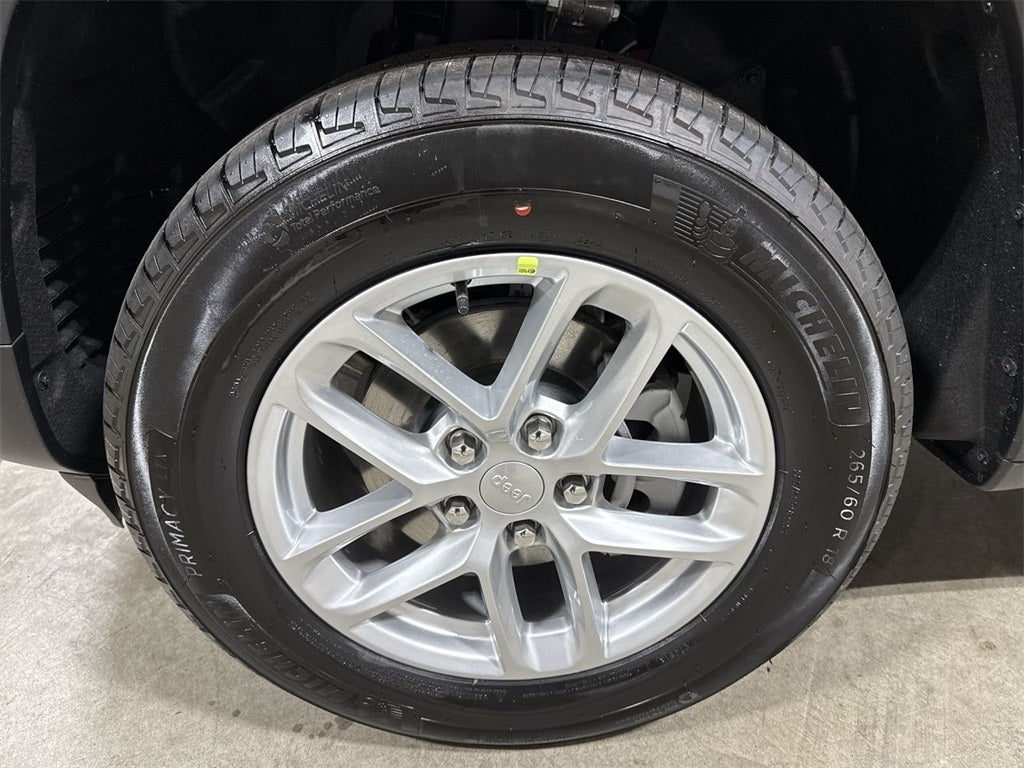 2025 Jeep Grand Cherokee Laredo X