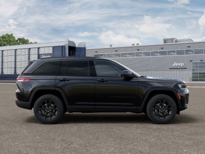 2026 Jeep Grand Cherokee Laredo