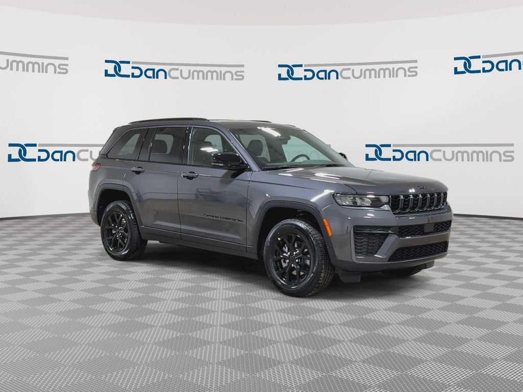 2026 Jeep Grand Cherokee Laredo