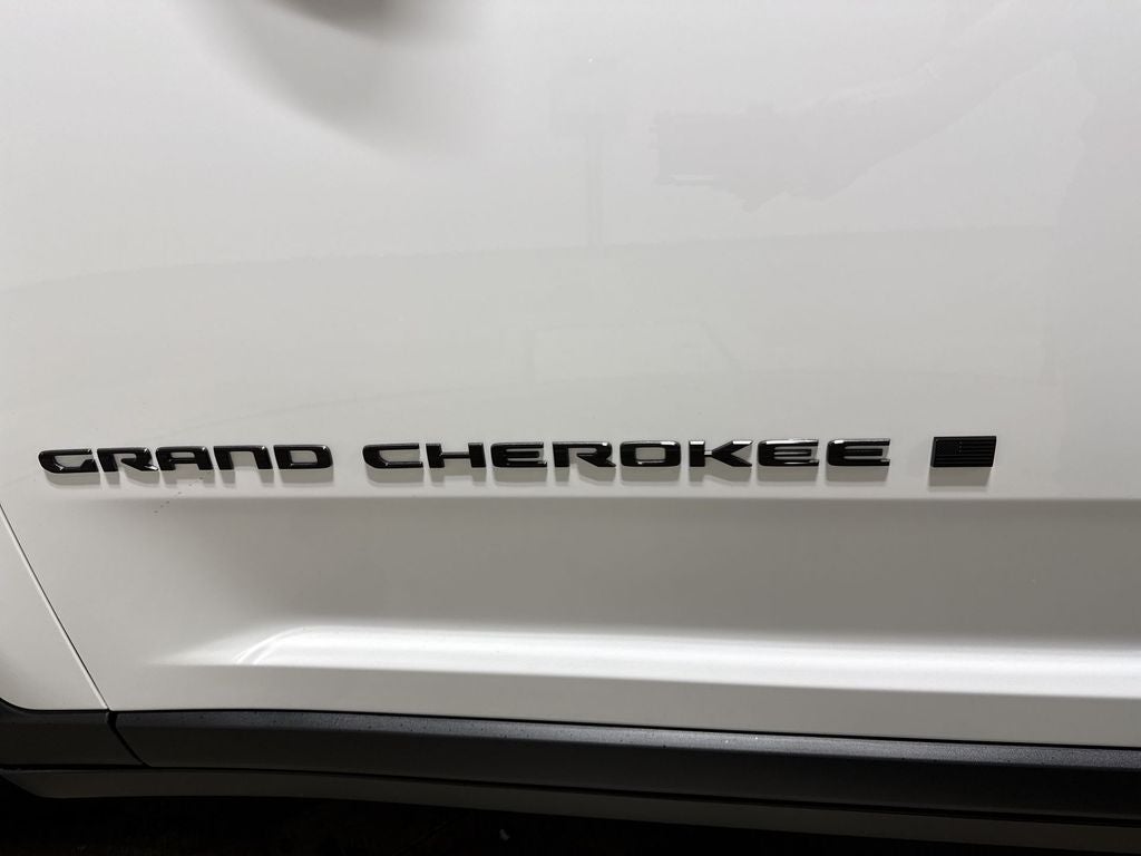 2026 Jeep Grand Cherokee Altitude