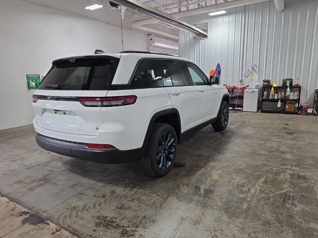 2026 Jeep Grand Cherokee 85th Anniversary Edition