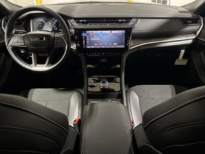 2027 Jeep Grand Cherokee L Laredo Altitude