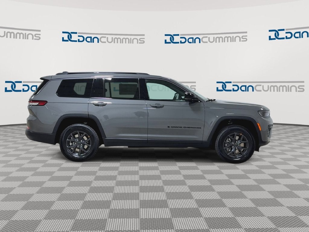 2027 Jeep Grand Cherokee L Laredo Altitude