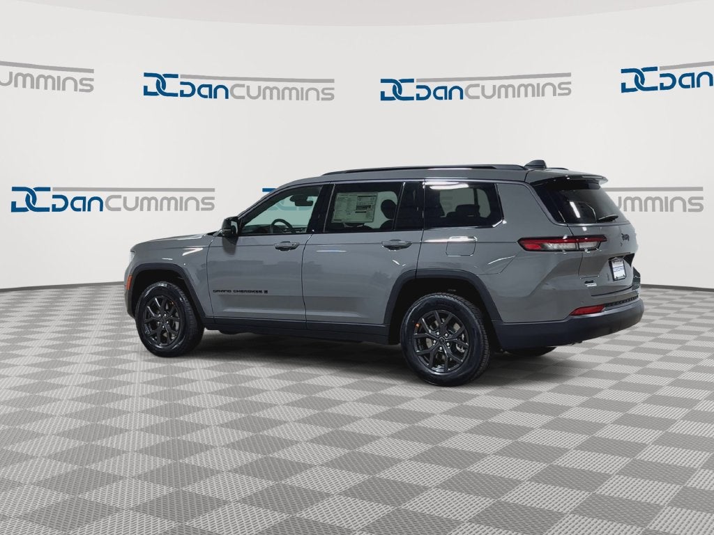 2027 Jeep Grand Cherokee L Laredo Altitude