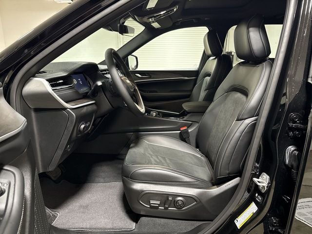 2026 Jeep Grand Cherokee L Laredo