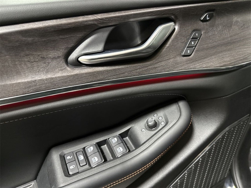 2025 Jeep Grand Cherokee L Overland