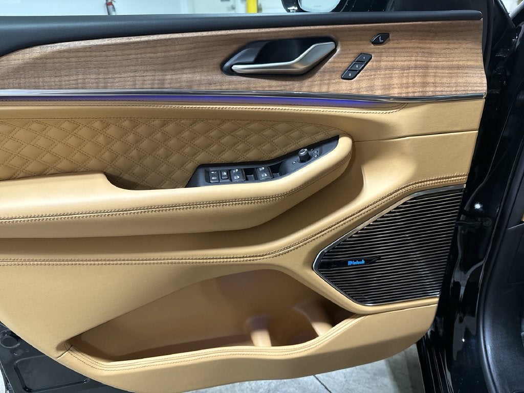 2027 Jeep Grand Cherokee L Summit
