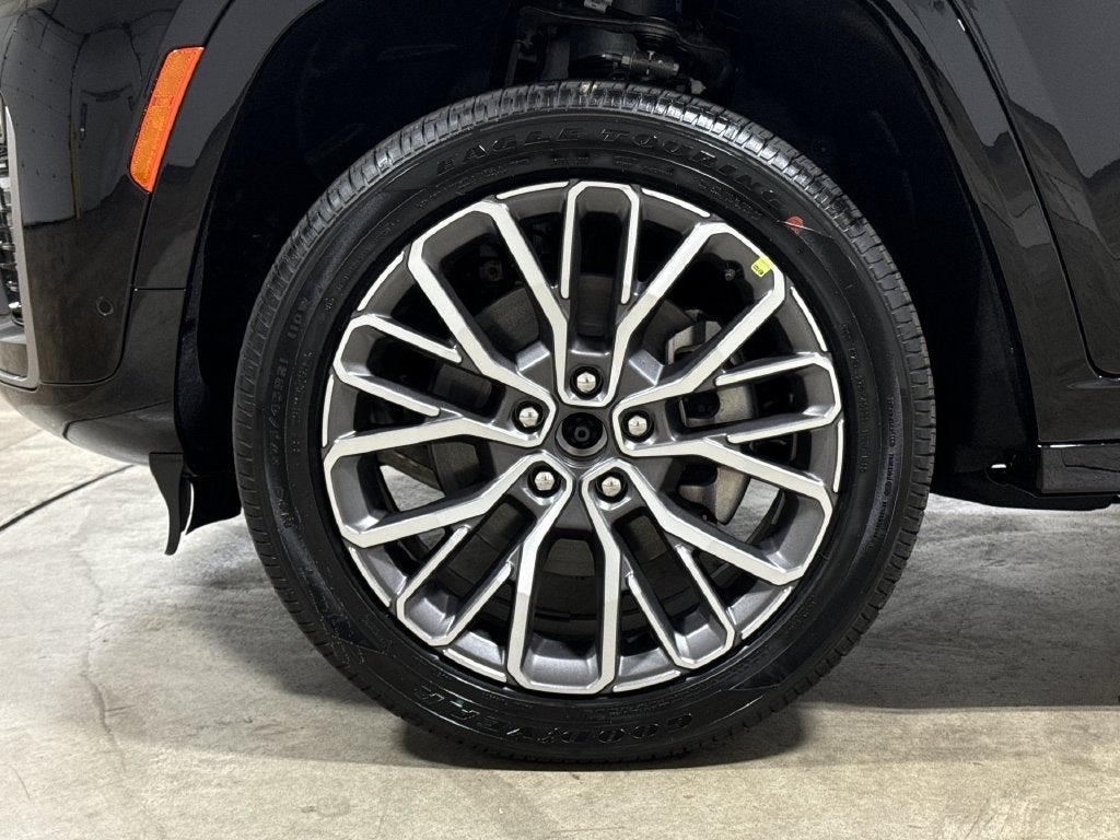 2027 Jeep Grand Cherokee L Summit