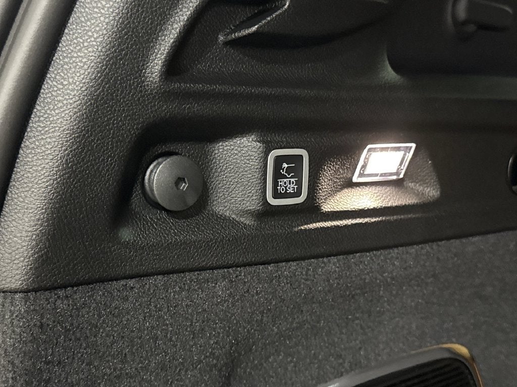 2027 Jeep Grand Cherokee L Summit