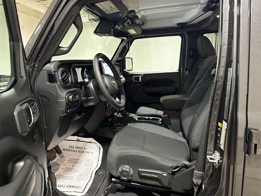 2025 Jeep Wrangler Rubicon 4xe