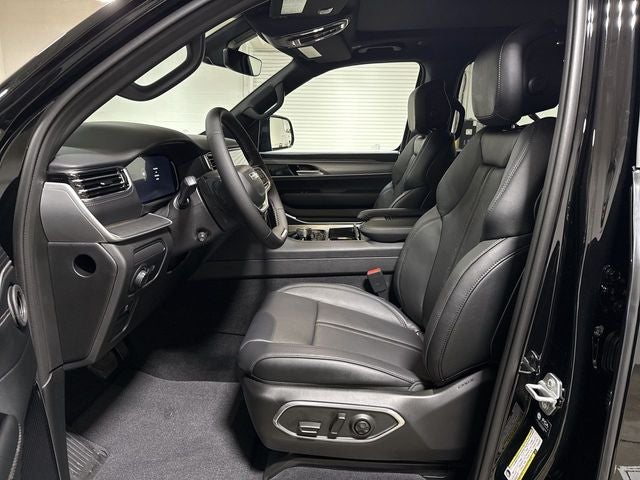2026 Jeep Grand Wagoneer Limited Reserve