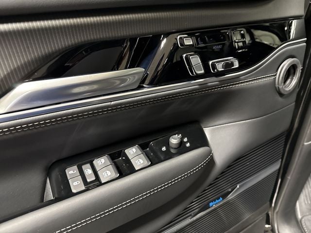 2026 Jeep Grand Wagoneer Summit Obsidian