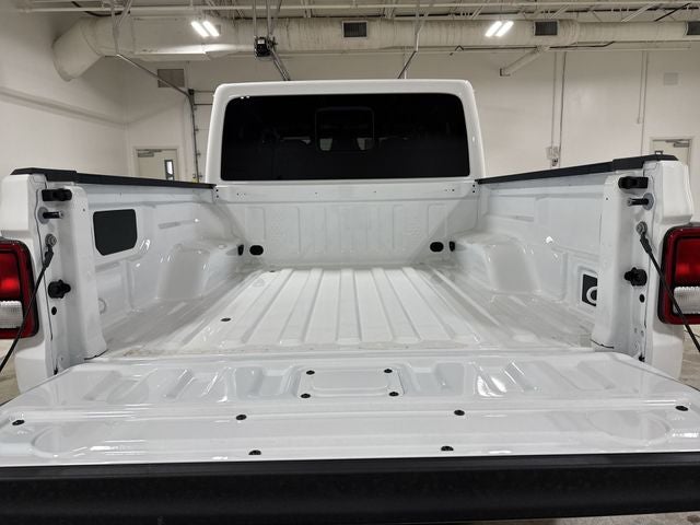 2026 Jeep Gladiator Sahara