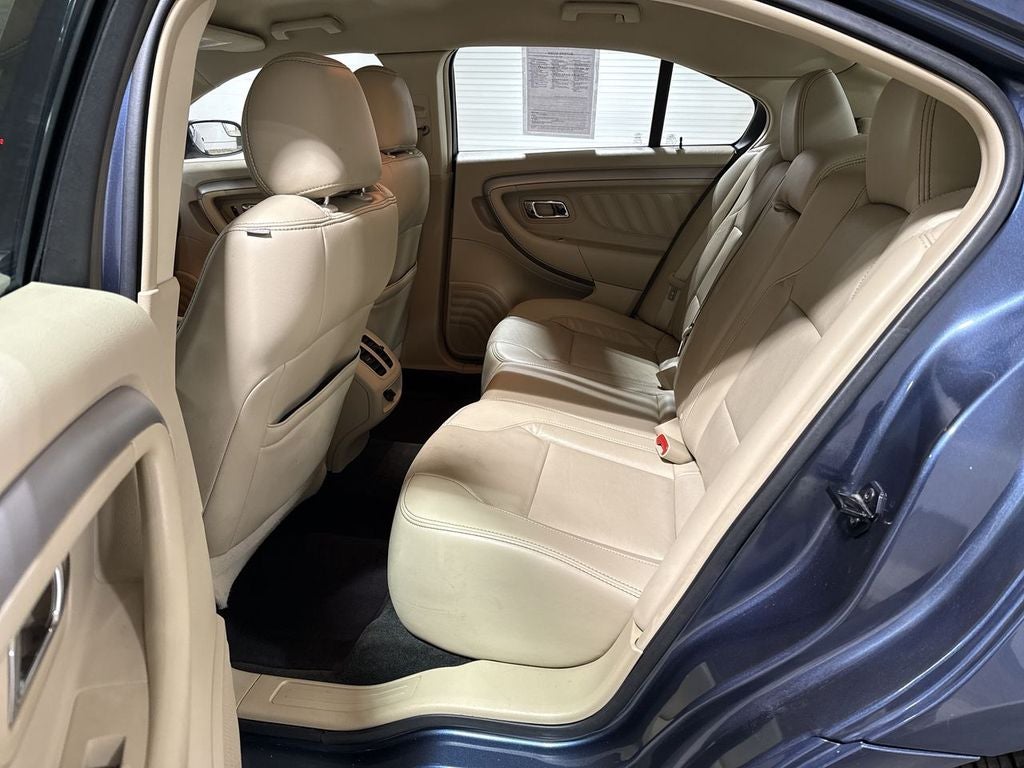 2018 Ford Taurus SEL