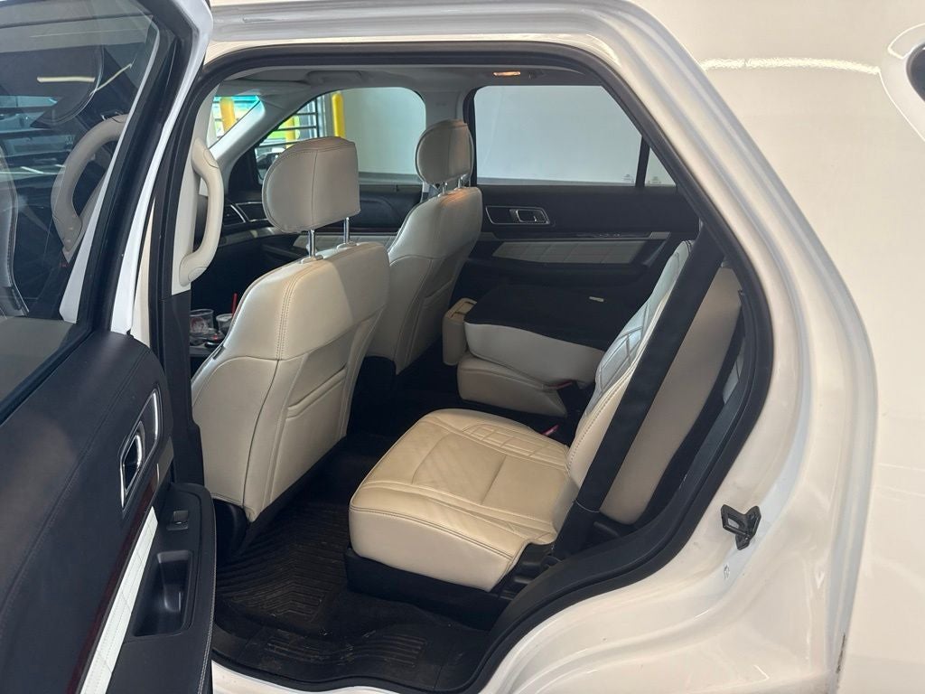 2017 Ford Explorer Platinum