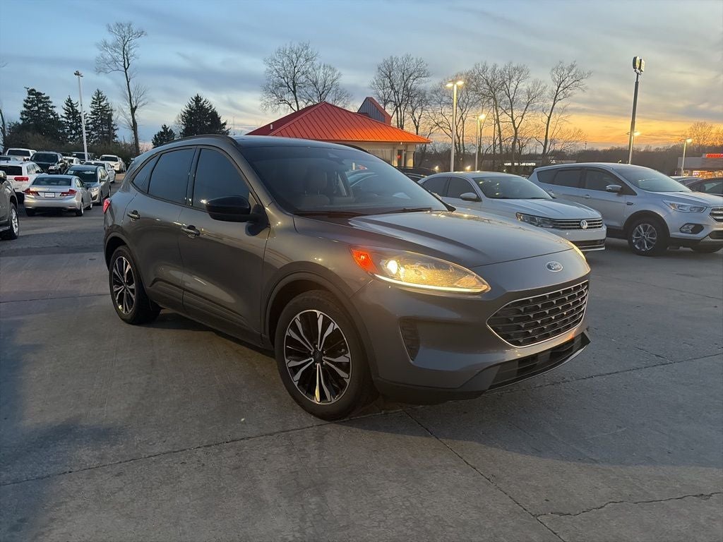 2022 Ford Escape SE