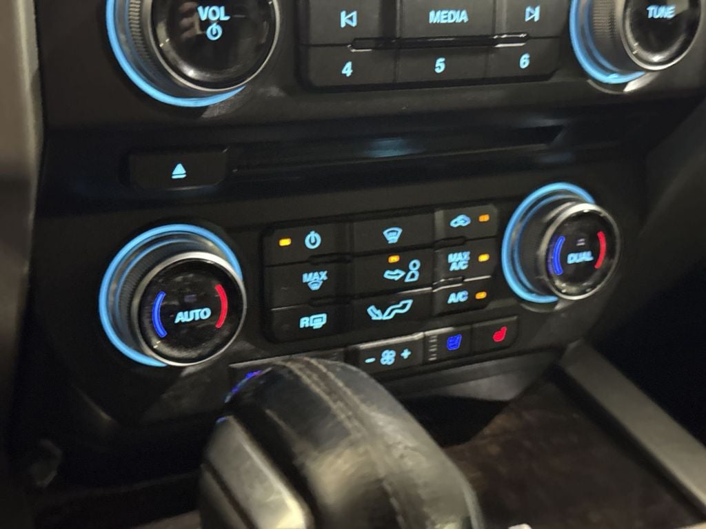 2015 Ford F-150 Platinum
