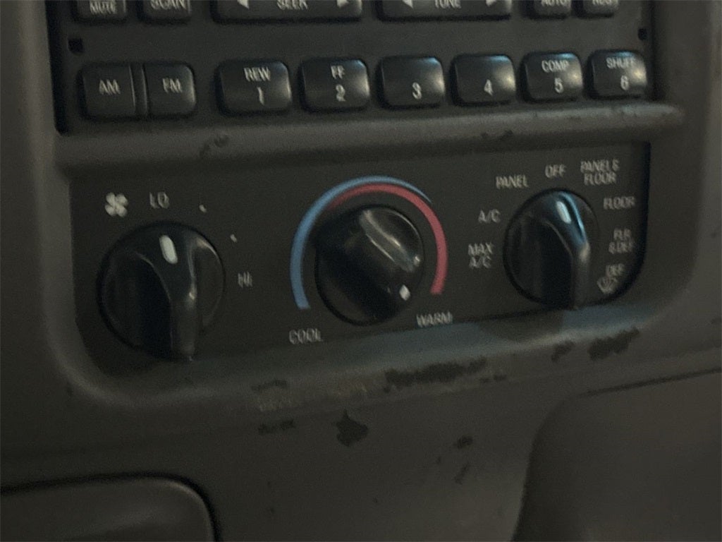 2002 Ford F-150 Lariat