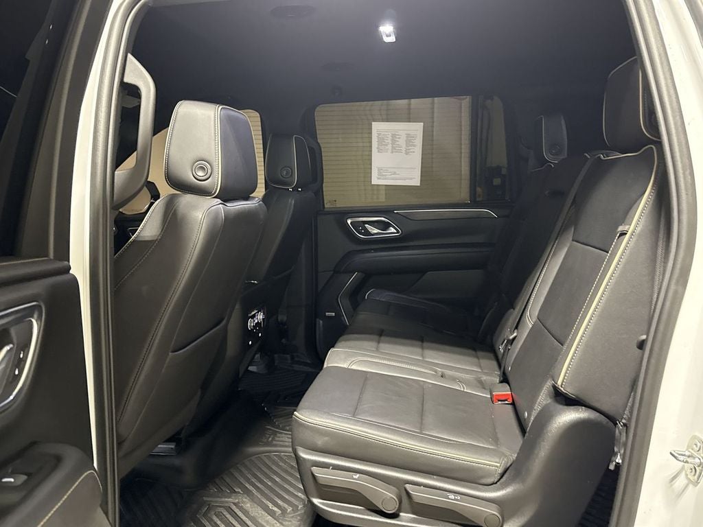 2023 GMC Yukon XL SLT