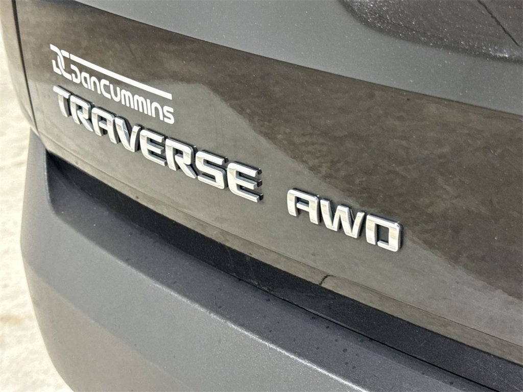 2023 Chevrolet Traverse LS
