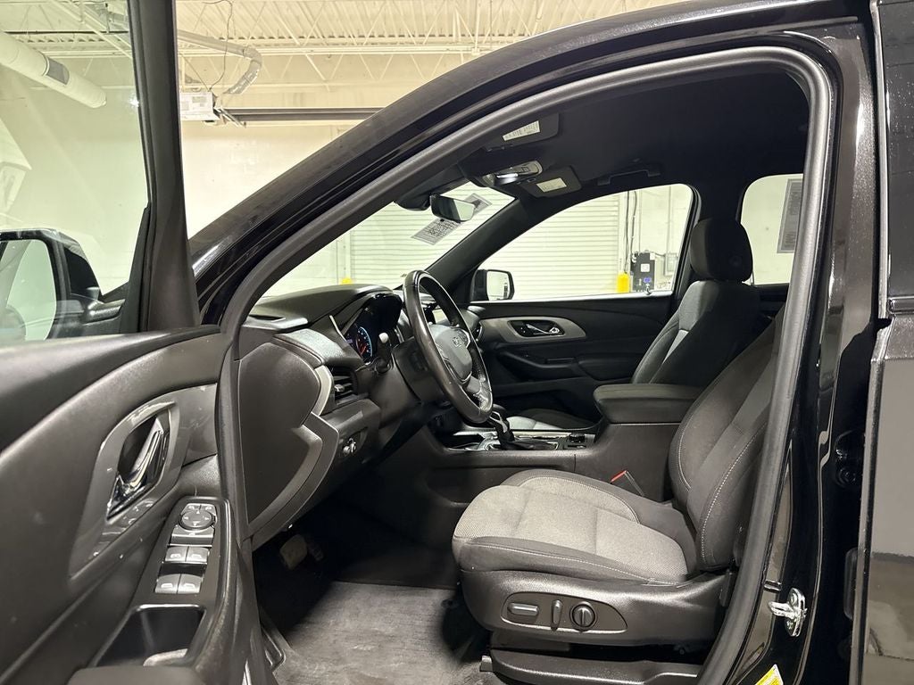 2022 Chevrolet Traverse LT