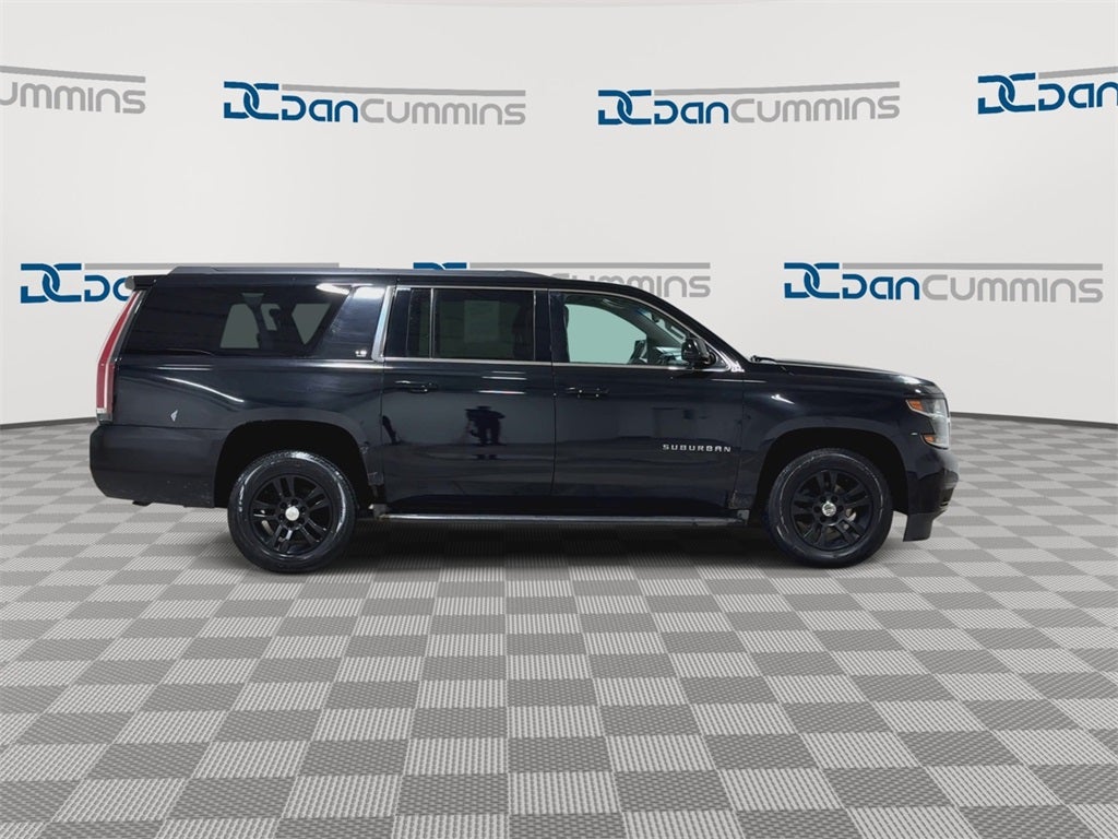 2016 Chevrolet Suburban LS