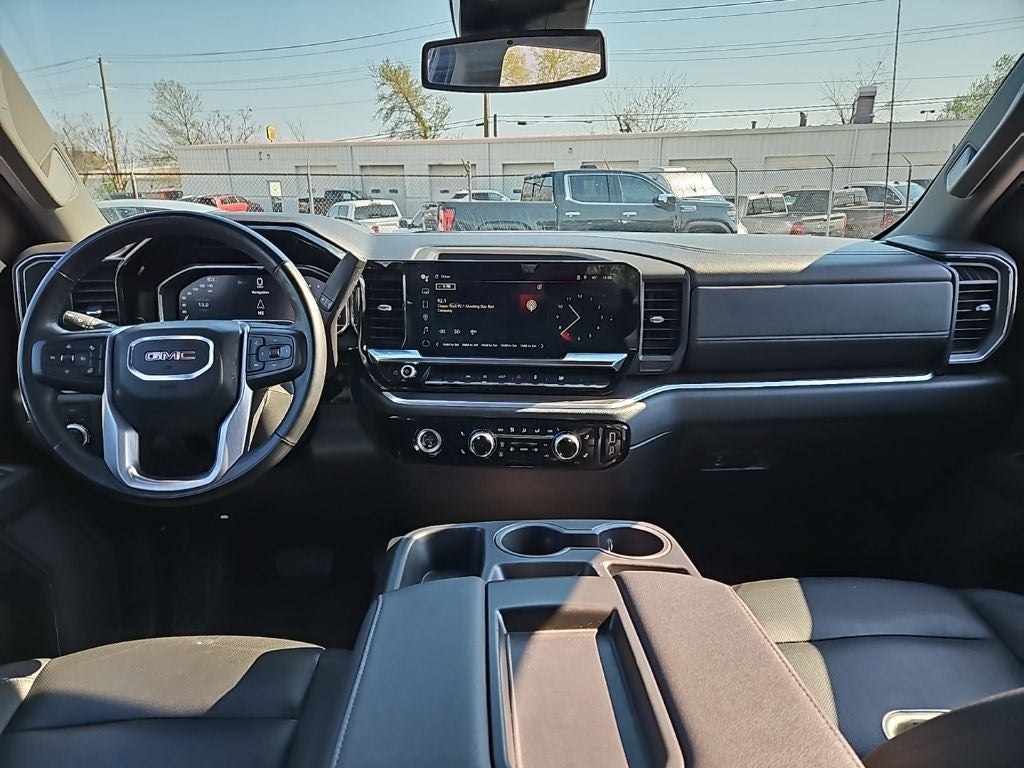 2024 GMC Sierra 1500 SLT