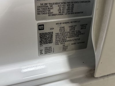 2025 GMC Sierra 1500 SLT