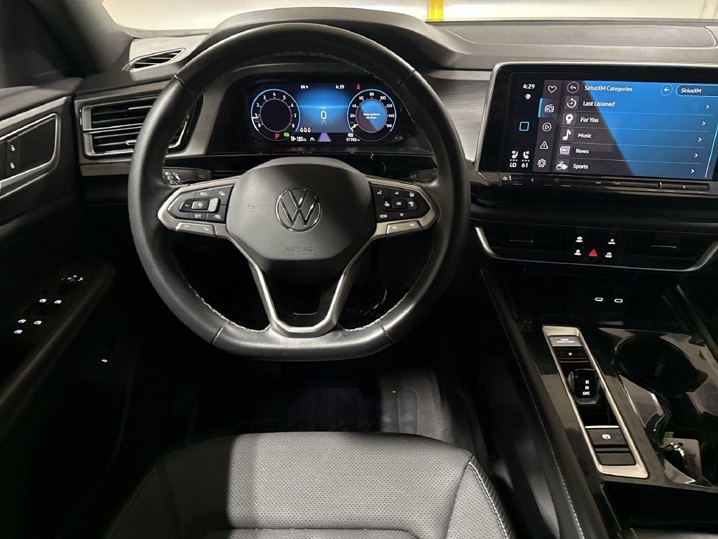 2024 Volkswagen Atlas Cross Sport 2.0T SE w/Technology