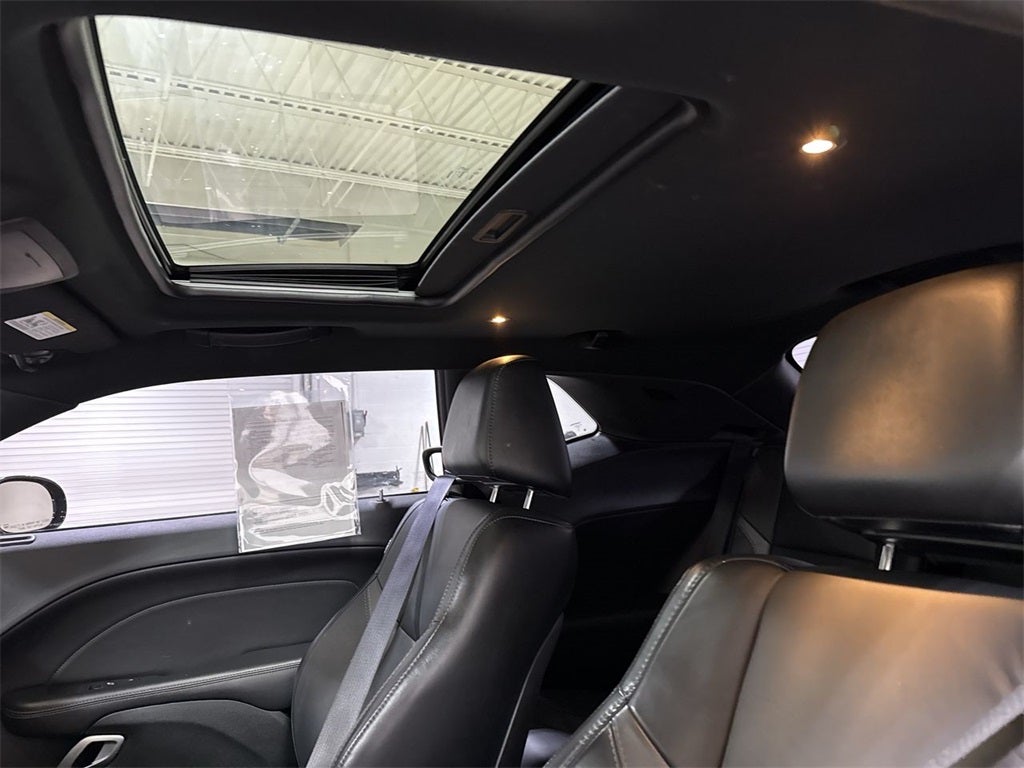 2015 Dodge Challenger SXT