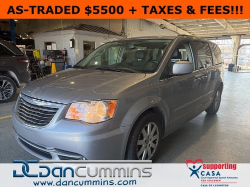 2016 Chrysler Town & Country Touring