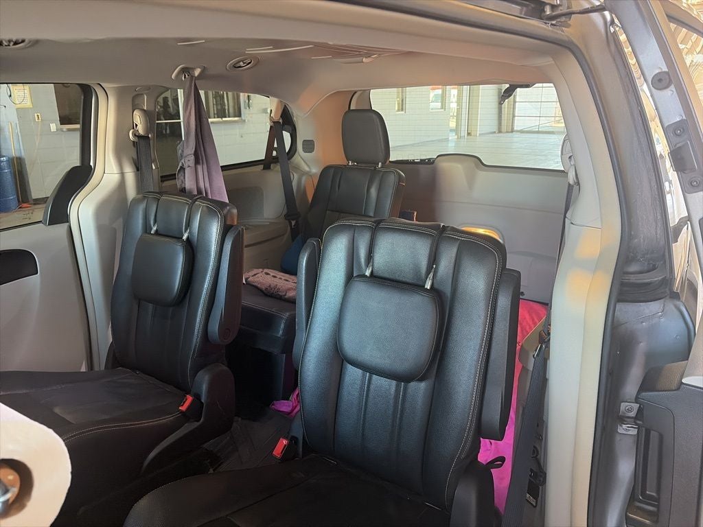 2016 Chrysler Town & Country Touring