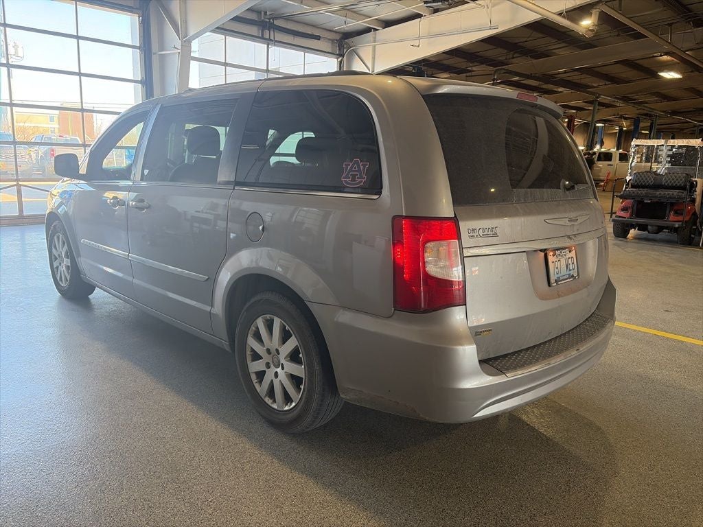 2016 Chrysler Town & Country Touring