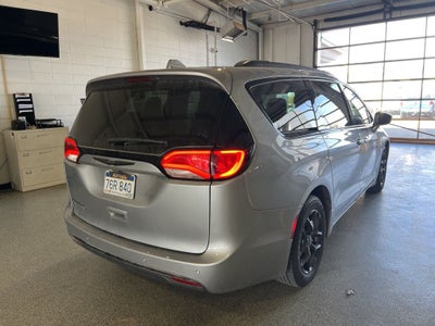 2020 Chrysler Pacifica Touring L Plus