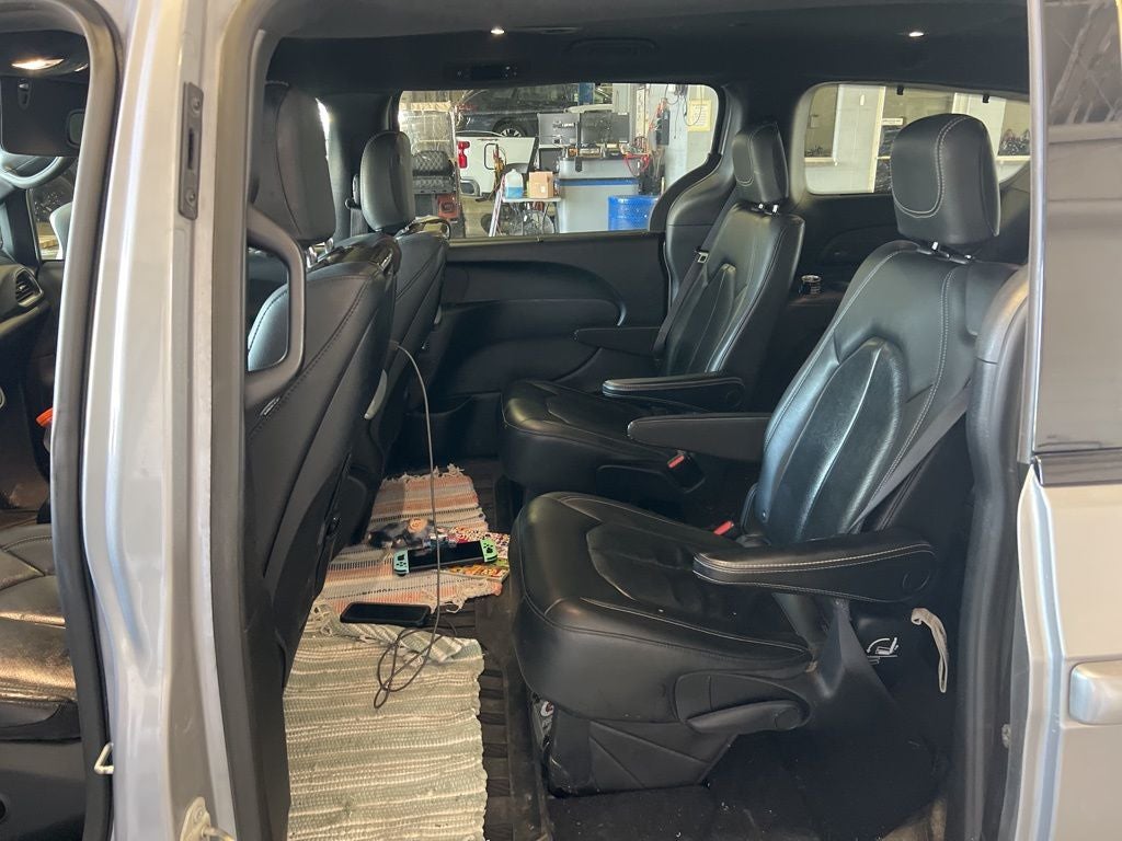 2020 Chrysler Pacifica Touring L Plus