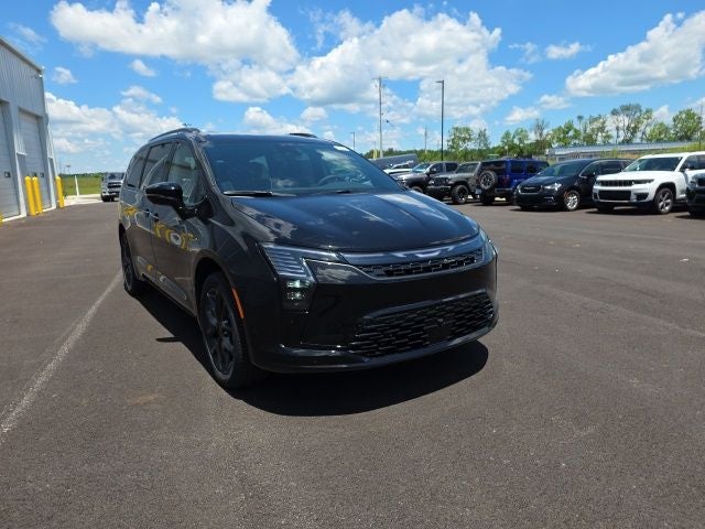 2027 Chrysler Pacifica Limited