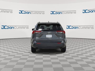 2020 Toyota RAV4 XLE