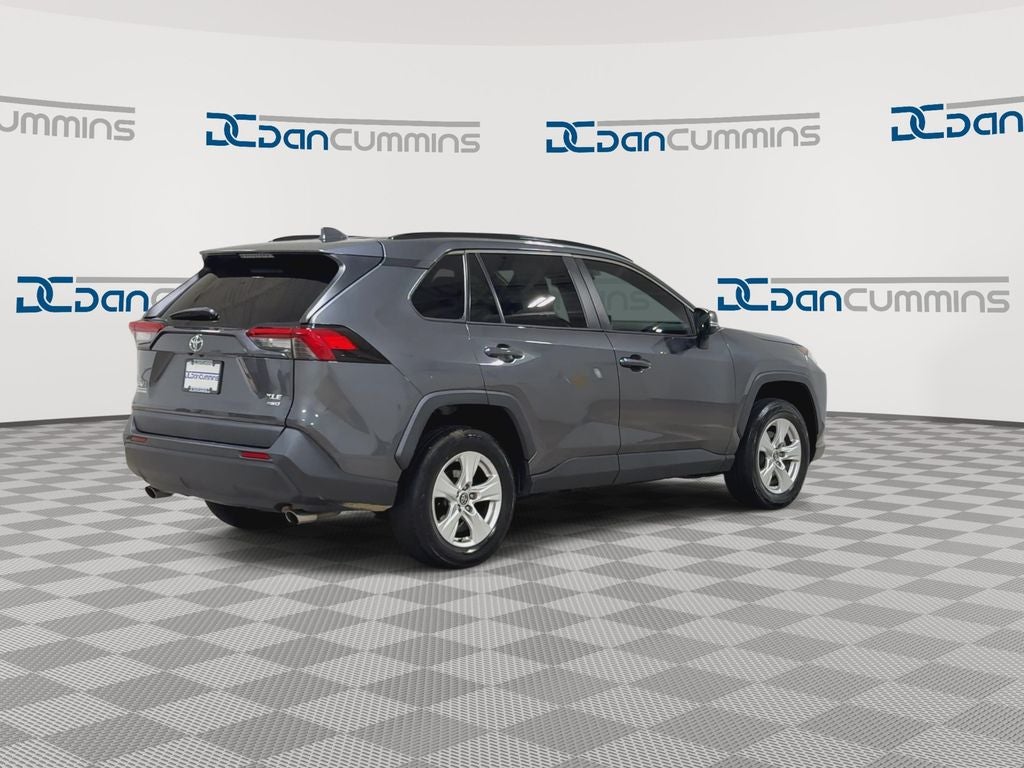 2020 Toyota RAV4 XLE