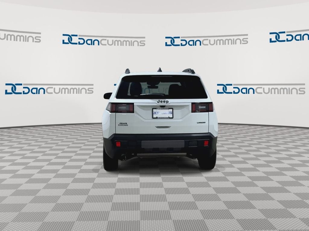 2026 Jeep Cherokee Laredo