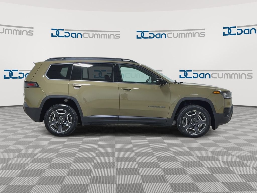 2026 Jeep Cherokee Laredo
