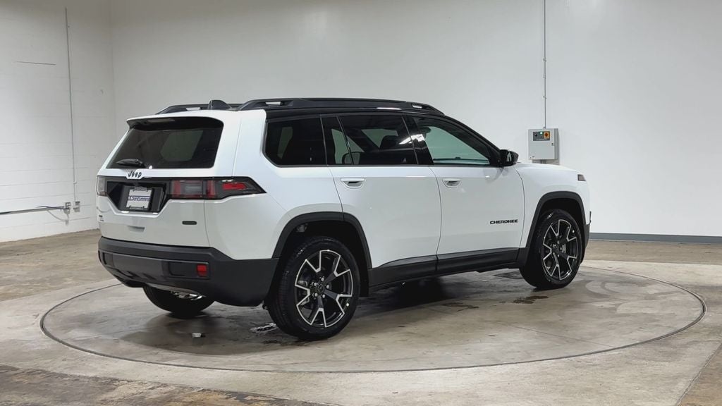 2026 Jeep Cherokee Overland