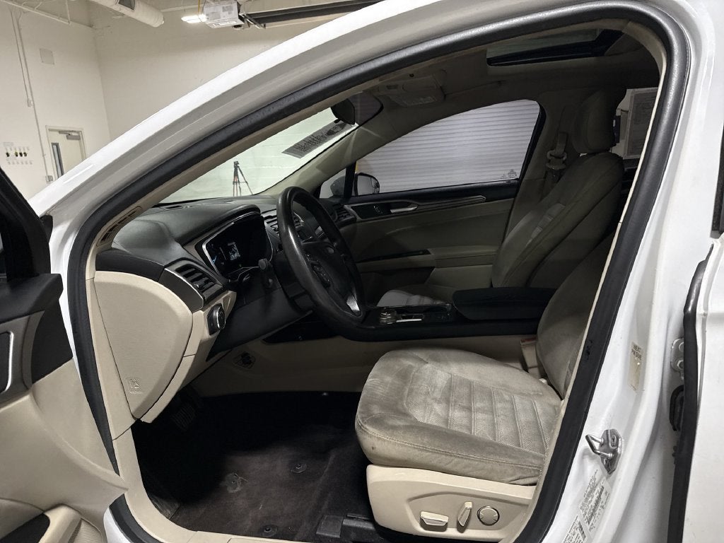 2017 Ford Fusion Hybrid SE
