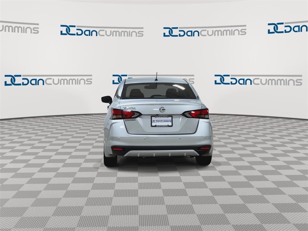 2022 Nissan Versa 1.6 S