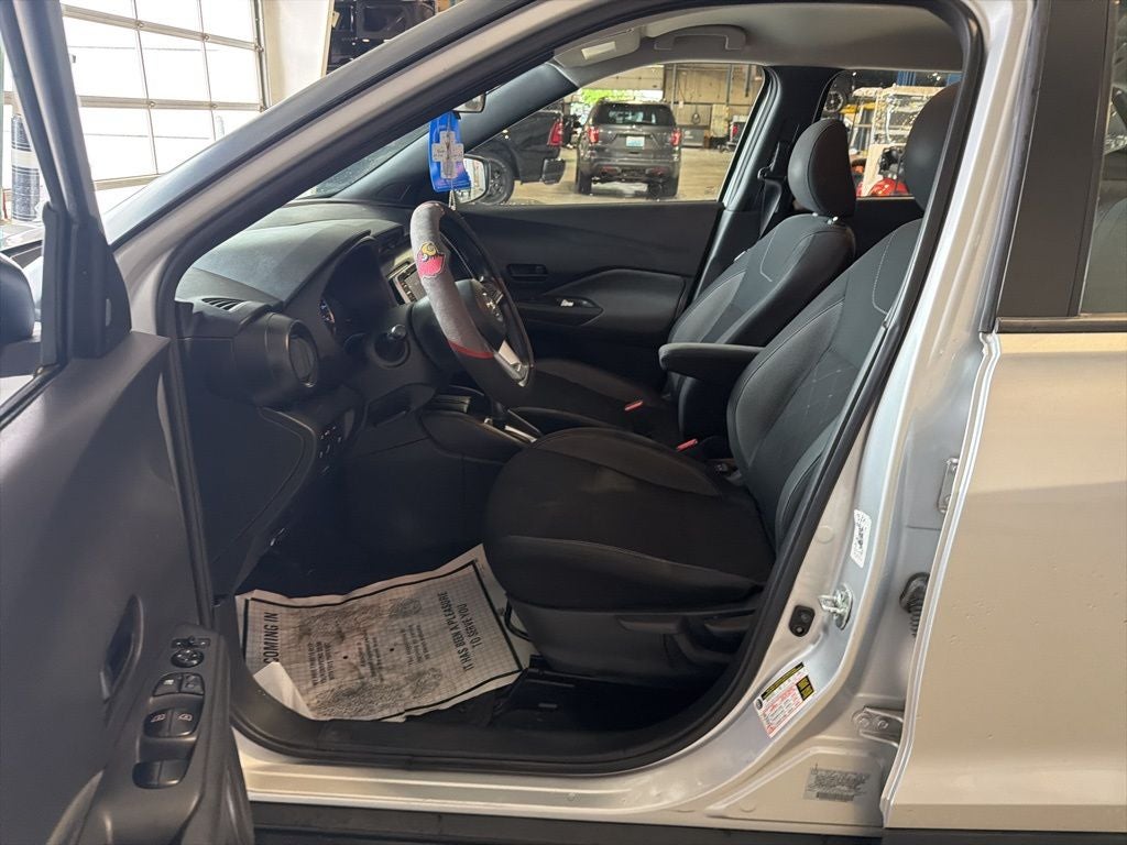 2020 Nissan Kicks S
