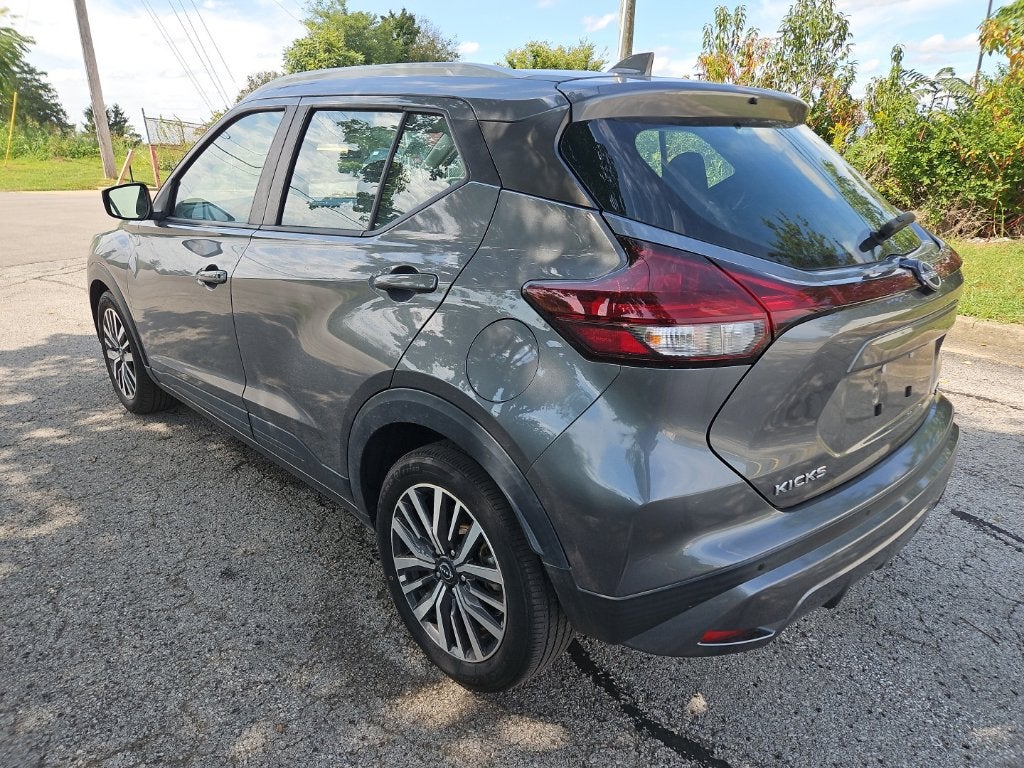 2022 Nissan Kicks SV