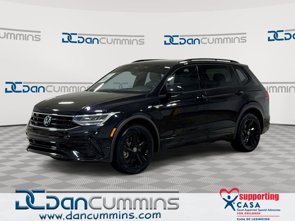 2023 Volkswagen Tiguan SE R-LINE BLACK
