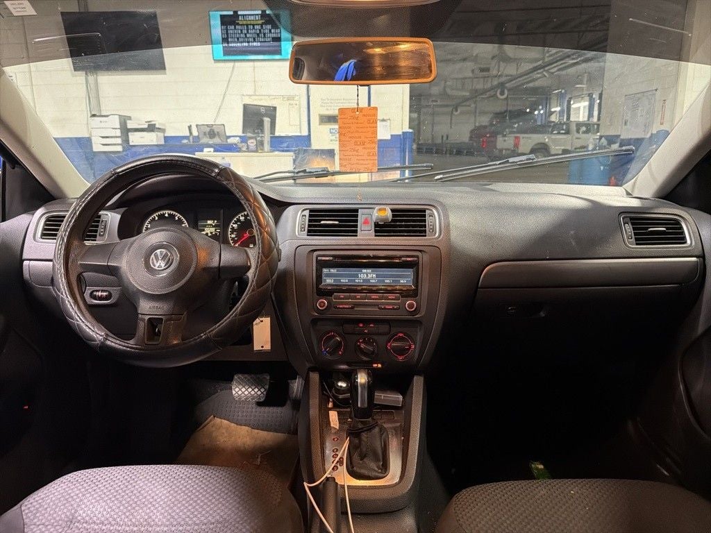 2012 Volkswagen Jetta 2.0L Base