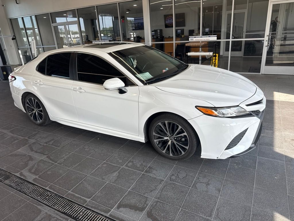 2019 Toyota Camry SE