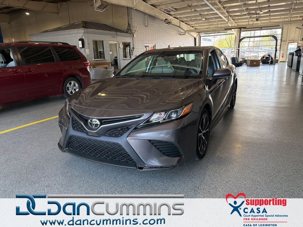 2018 Toyota Camry SE